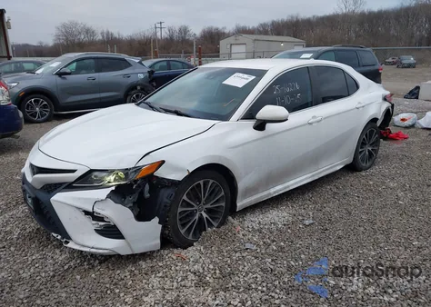 2020 Toyota Camry Se z USA, uszkodzony, nr VIN 4T1G11AK4LU351049